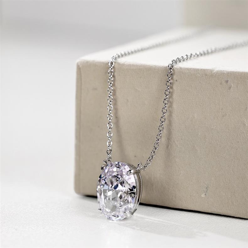 S925 Oval Moissanite Necklace – Ice-Cut Sparkle, Minimalist Style