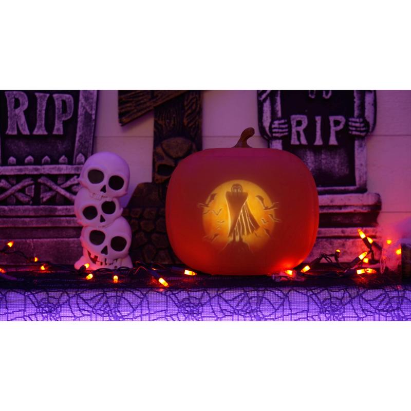 ANIMAT3D Jabberin' Jack The Talking Animated Pumpkin with Built-In Projector & Speaker Box Traditional