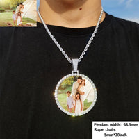 CARÁTIX Medium Round Plated Memory Medallions Charms Custom Picture Pendant Necklace for Men Hip Hop Jewelry Large Size Photo Pendant Jewellery Outdoorfun Valentine's Day Gift Fathersdaygift