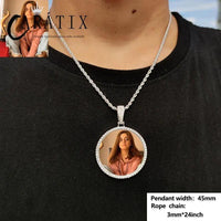 CARÁTIX Medium Round Plated Memory Medallions Charms Custom Picture Pendant Necklace for Men Hip Hop Jewelry Large Size Photo Pendant Jewellery Outdoorfun Valentine's Day Gift Fathersdaygift