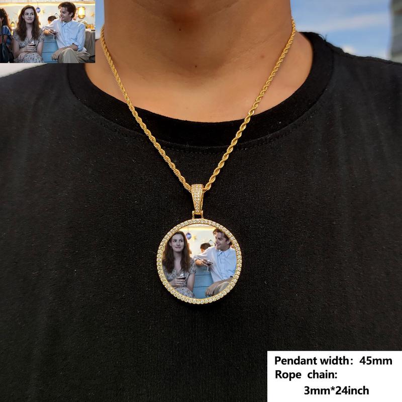 CARÁTIX Medium Round Plated Memory Medallions Charms Custom Picture Pendant Necklace for Men Hip Hop Jewelry Large Size Photo Pendant Jewellery Outdoorfun Valentine's Day Gift Fathersdaygift