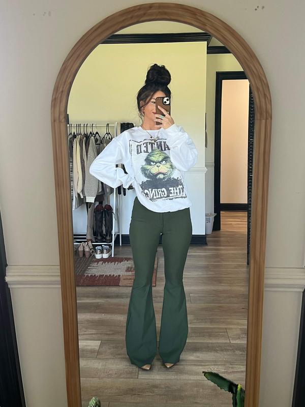 North Pole Flare Bundle (1 Fiona Flare + 1 Christmas Crewneck)