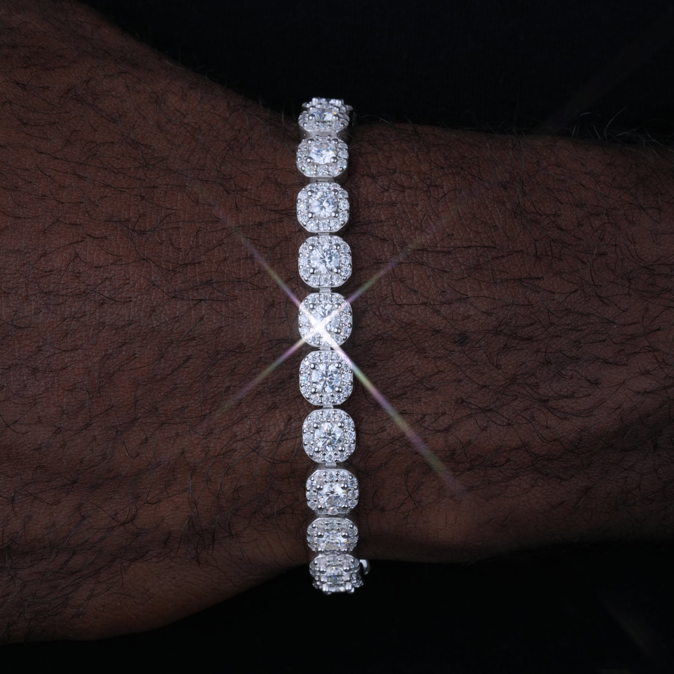 925S & VVS Moissanite 8MM Clustered Tennis Bracelet