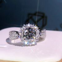S925 Luxury Moissanite-Inspired Ring – Full Pavé European Style