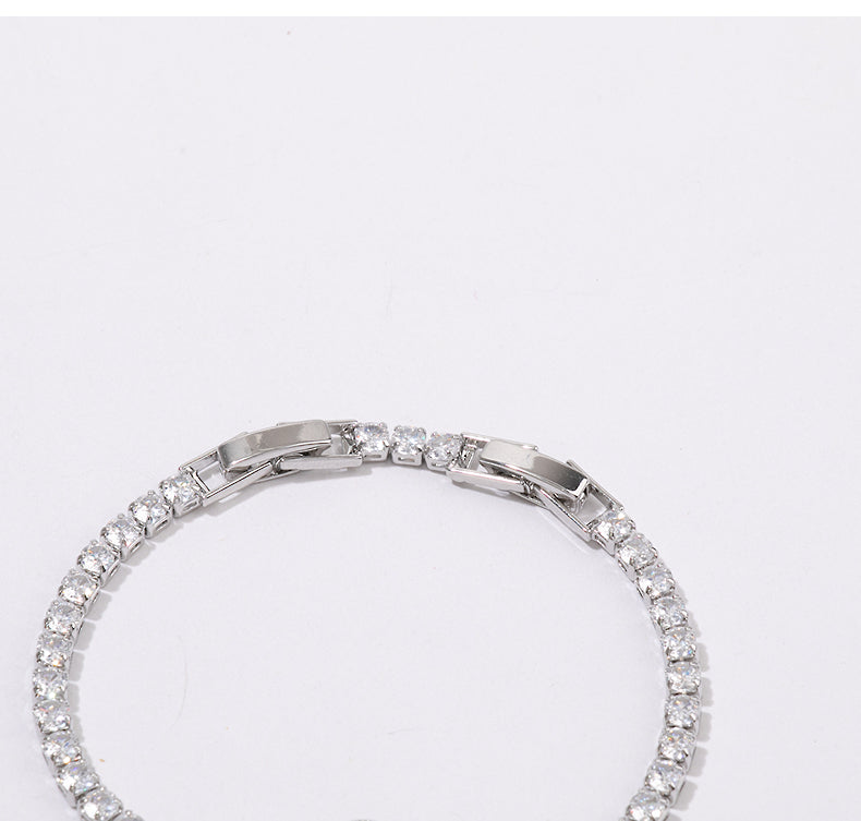 S925 Moissanite Clover Bracelet – Elegant Sparkle with Lucky Charm Design