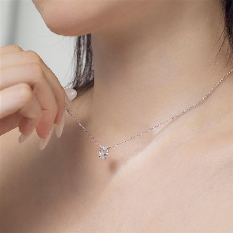 S925 Oval Moissanite Necklace – Ice-Cut Sparkle, Minimalist Style