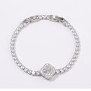 S925 Moissanite Clover Bracelet – Elegant Sparkle with Lucky Charm Design