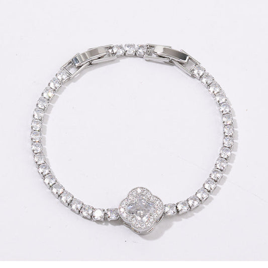 S925 Moissanite Clover Bracelet – Elegant Sparkle with Lucky Charm Design