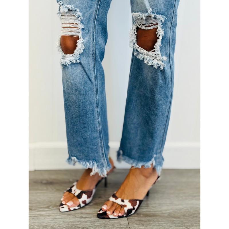 Risen Medium Ready For Anything Crop Jeans  (Reg & Plus)